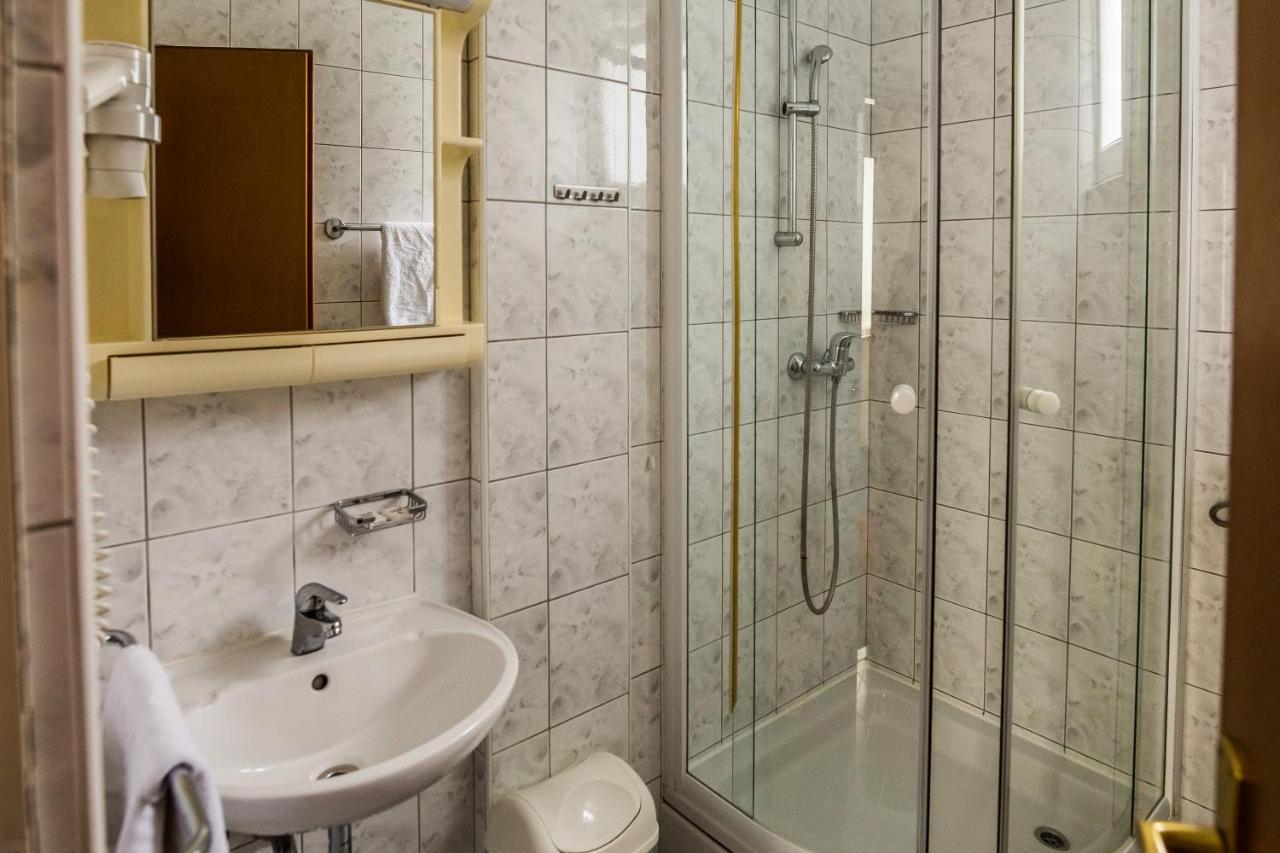 Hotel Carlstadt Karlovac Exteriér fotografie