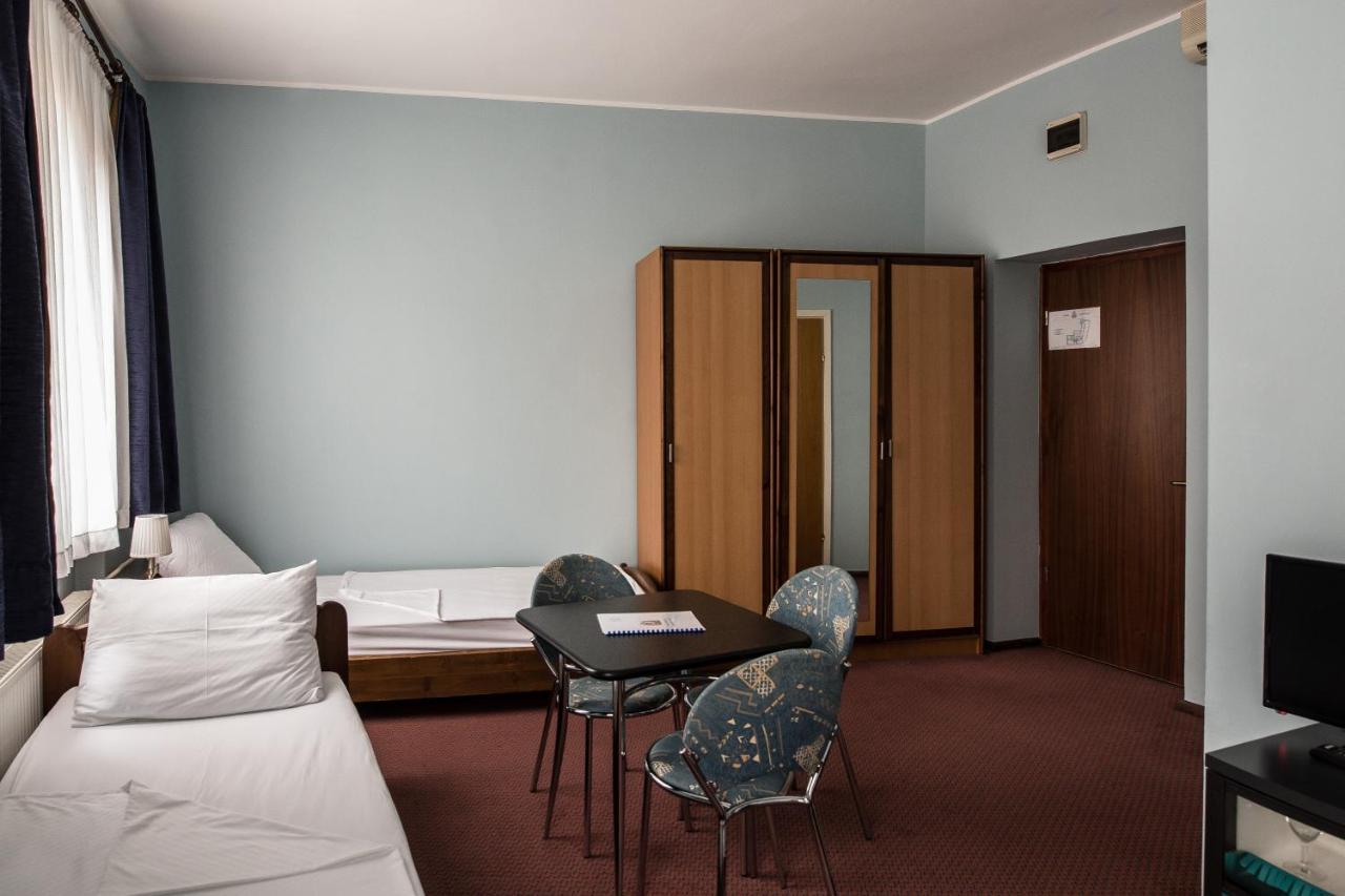 Hotel Carlstadt Karlovac Exteriér fotografie